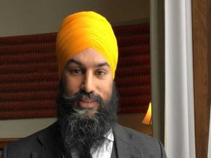سياسي كندي من السيخ يفوز بزعامة ثالث أكبر حزب في البرلمان
