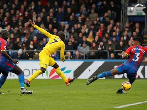 كانتي يسجل هدف الفوز