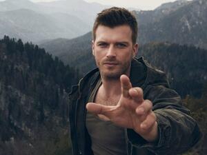 النجم التركي الشهير كيفانش تاتليتوغ