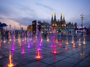 أعلنت القرية العالمية مؤخراً عن أجندة فعاليات ليلة رأس السنة والحافلة بالكثير من العروض الضخمة والفقرات الترفيهية والحفلات الموسيقية