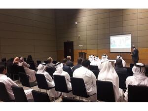 Students listened to a lecture held as part of the environmental research contest organized by the Qur’anic Botanic Garden.