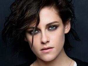 النجمة العالمية كريستين ستيورات