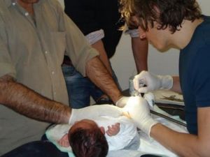 الأب يعيش في لندن منذ 15 عاماً - ارشيف 