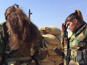 "فتيات ونساء عربيات من الرقة" انضممن إلى وحدات حماية المرأة