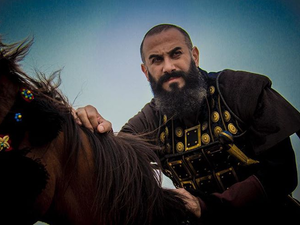 قصي خولي في هارون الرشيد