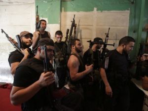 مجهولون على متن سيارة رباعية الدفع اقدموا على خطف مواطنين المانيين في منطقة البقاع الشمالي