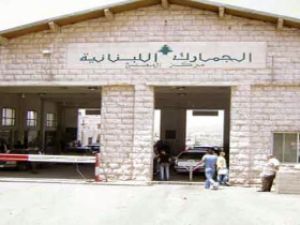 تراجع في عدد الشاحنات الخارجة من لبنان بإتجاه سورية بنسبة 70 % 