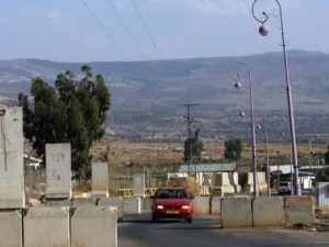 حواجز اسرائيلية على مدخل قرية الغجر