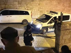 اعتقالات واسعة طالت عشرات الفلسطينيين في مدينة القدس