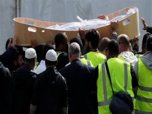 الشرطة النيوزيلندية تعلن الانتهاء من تحديد هويات جميع ضحايا مجزرة المسجدين
