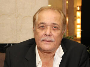 محمود عبدالعزيز