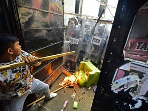 عشرات الجرحى في المكسيك في اشتباكات خلال إخلاء مخيّم