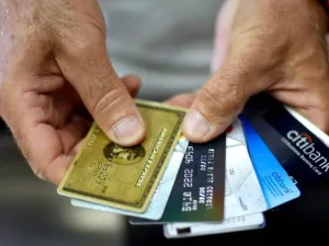 The banking sector in the GCC region is expected to deliver a stable performance in 2018, particularly in the UAE and Saudi Arabia, according to Moody’s. (AFP)