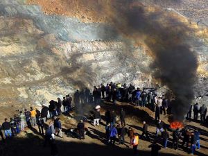 مصرع 4 عمال في انهيار المنجم بتركيا 