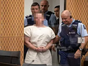 نيوزيلندا: منفذ مجزرة المسجدين يواجه 50 اتهاما بالقتل
