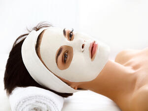 للاهتمام بالبشرة وتجنب البثور جربي خلطة النشا والحليب

