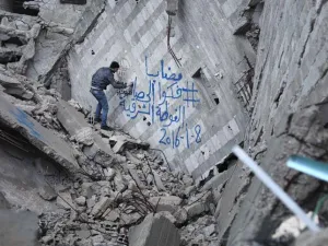 انطلاق مؤتمر دولي في بروكسل لحشد الدعم الإنساني لضحايا الحرب السورية
