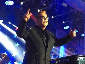 مرايا كاري وجون ألتون