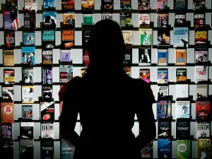 Successful Arabic literature is tackling very contemporary and likely fictional scenarios in the Arab world, replete with drama.