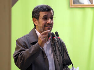 Iranian President Mahmoud Ahmadinejad adresses his weekly Friday prayer sermon at Tehran University (AFP/ATTA KENARE)