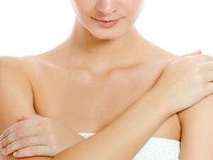 الهدوء والاستلقاء كي تتجنبي وجع الثدي 