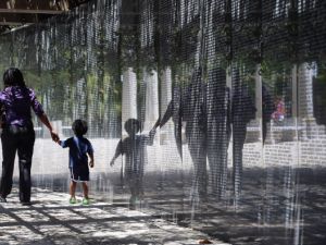 الأطفال الذي يجلسون ويتحركون من دون مساعدة في وقت مبكر وبشكل استثنائي لن يكونوا بالضرورة أكثر ذكاء