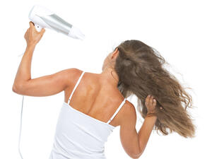 وصفة سهلة وسريعة للشعر الجاف