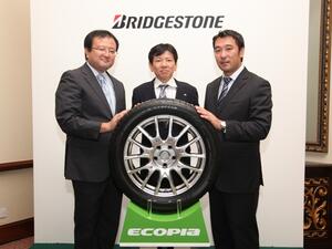 Shoichi Sakuma, President of Bridgestone MEA with two other executives