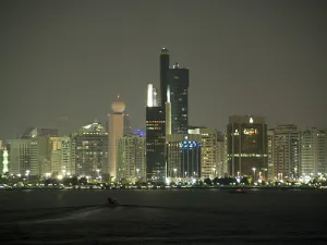 جاءت مكاسب قطاع العقارات خلال العام الحالي بدعم من جميع أسهمه بصدارة سهم “الدار”، بعد اندماج الشركة مع “صروح"