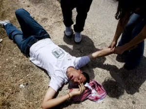 اصابة فلسطينيين بانفجار غامض في غزة