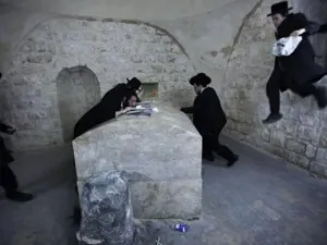 القت اسرائيل باللوم على ايران وحزب الله