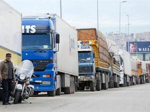 Lebanese trucks used to travel freely between to and from Syria (Daily Star)