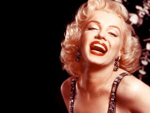 A coffee shop named after Hollywood legend Marilyn Monroe in a Saudi city was shut down and its owner asked to change its name following a successful online campaign by the residents.