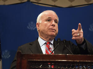US Republican Senator John McCain and Republican Senator Lindsey Graham (unseen) address a news conference on August 6, 2013 in Cairo, Egypt. (AFP/GIANLUIGI GUERCIA)