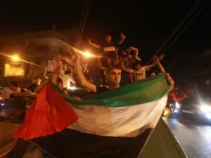الحكومة الفلسطينية تقر موازنتها للعام 2014 بقيمة 4 بلايين دولار 