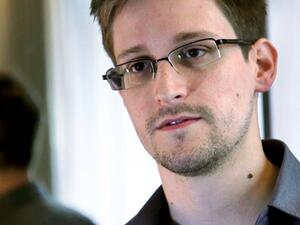 Edward Snowden (Media Heavy)