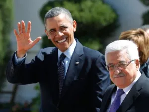 الرئيس الاميركي باراك اوباما والرئيس الفلسطيني محمود عباس في رام الله