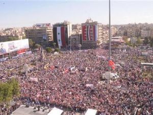 مظاهرة مؤيدة للرئيس السوري بشار الاسد 
