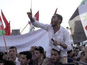 ordanian opposition protesters shout slogans during a anti-US demonstration outside the US embassy on September 1, 2013 in the Jordanian capital Amman. (AFP)
