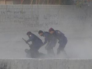 قوات الامن البحرينية تعتقل متظاهرا غربي المنامة يوم الاربعاء