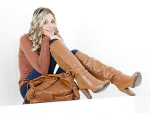 تشكيلة متنوّعة من الأحذية تزيد من دفء إطلالتك في الشتاء