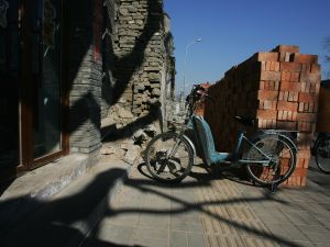 It is unclear if these kidnapped  Estonian cyclists still have their bikes in their possession, but are probably happy to have escaped with
 their lives for now. 