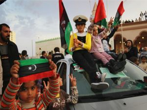 Gaddafi resorting to children army