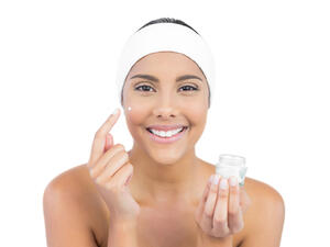 3 خيارات من أجل تحضير كريم الليل الخاص بك