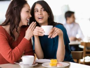 أهمية الصداقة تجاوزت الجانب النفسي، ومساعدتنا على إدراك أهميّة ذواتنا في الحياة، فهي تساعدنا، أيضاً، من الناحية الفزيولوجية