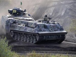  دبابة من طراز ليوبارد 2 خلال تدريب في المانيا 
