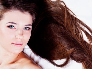 حافظي على رونق شعرك في الشتاء مع 3 نصائح ذهبية