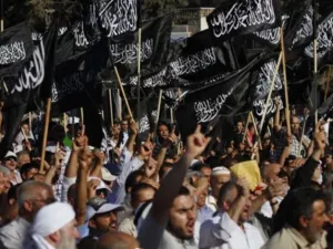 حزب التحرير يعقد مؤتمرا بمشاركة الالاف في رام الله
