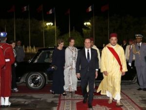 العاهل المغربي  محمد السادس والرئيس الفرنسي فرانسوا هولاند