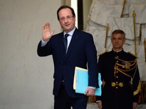 The French president will meet with both Hariri and Jarba in Saudi Arabia this week (Bertrand Guay/AFP)